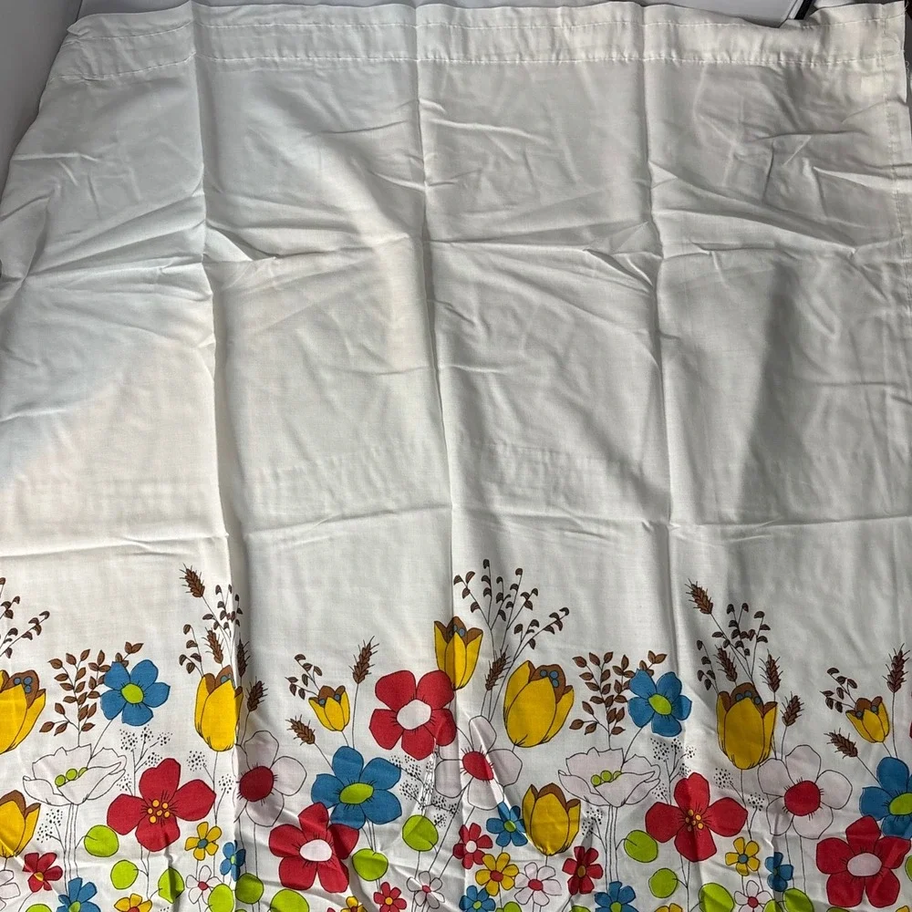 Fashion Manor JCPenney Vintage Floral‎ Curtain Panel Colorful Flowers Mice 1970s